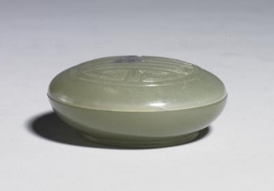 图片[2]-Jade round box with character of “shou (longevity)”, Ming to Qing dynasty (1368-1911)-China Archive